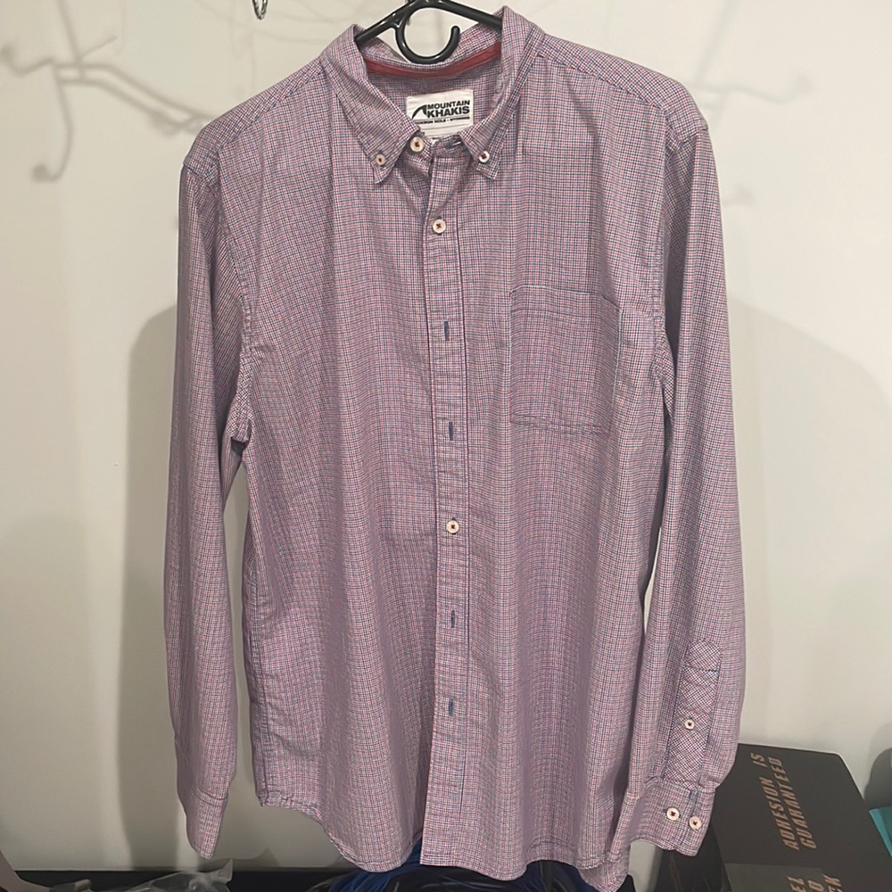 Men’s Mountain Khaki button down. Size: Large. Used in good condition.